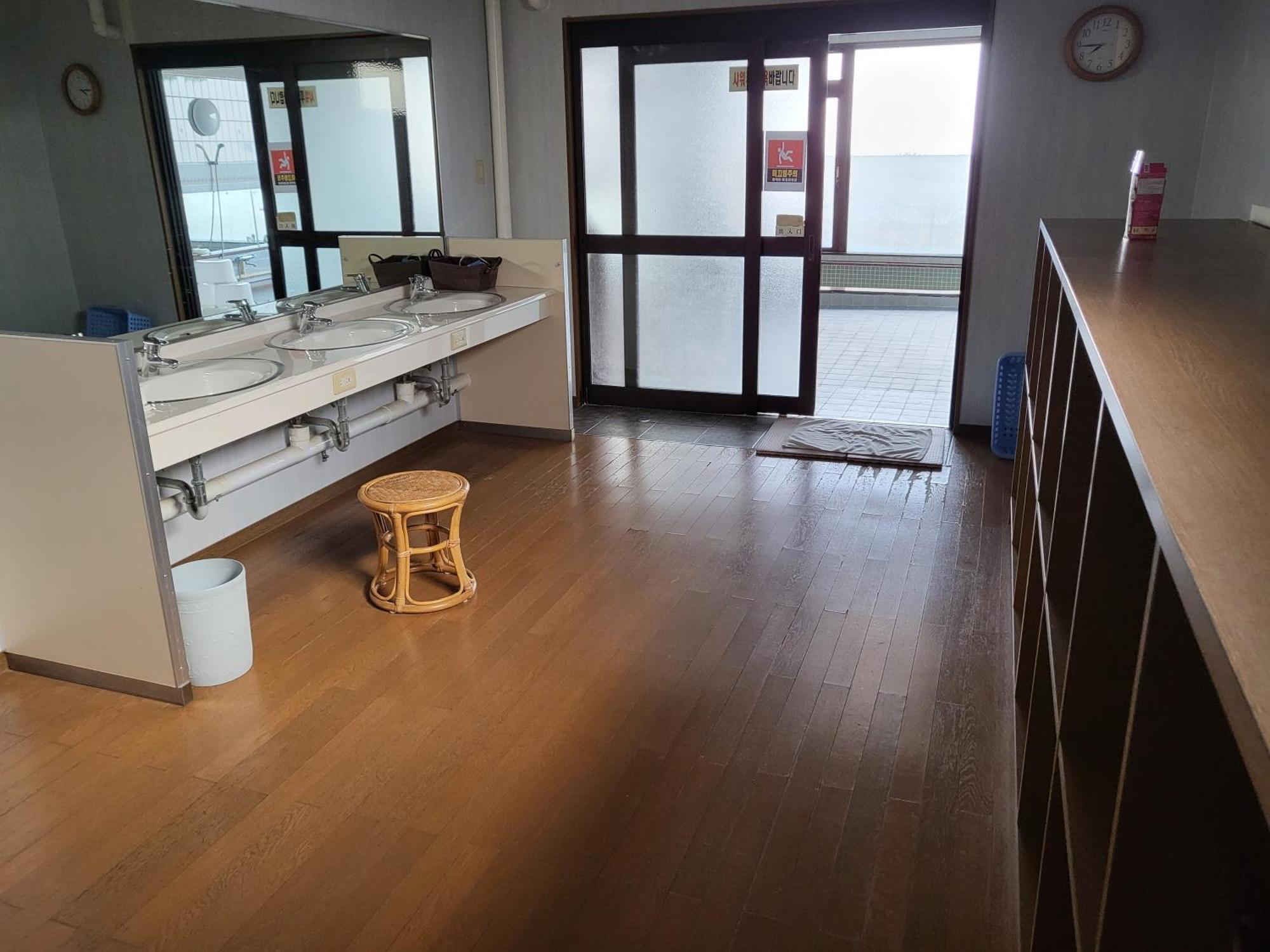 Tsushima Dae-A Hotel Zewnętrze zdjęcie